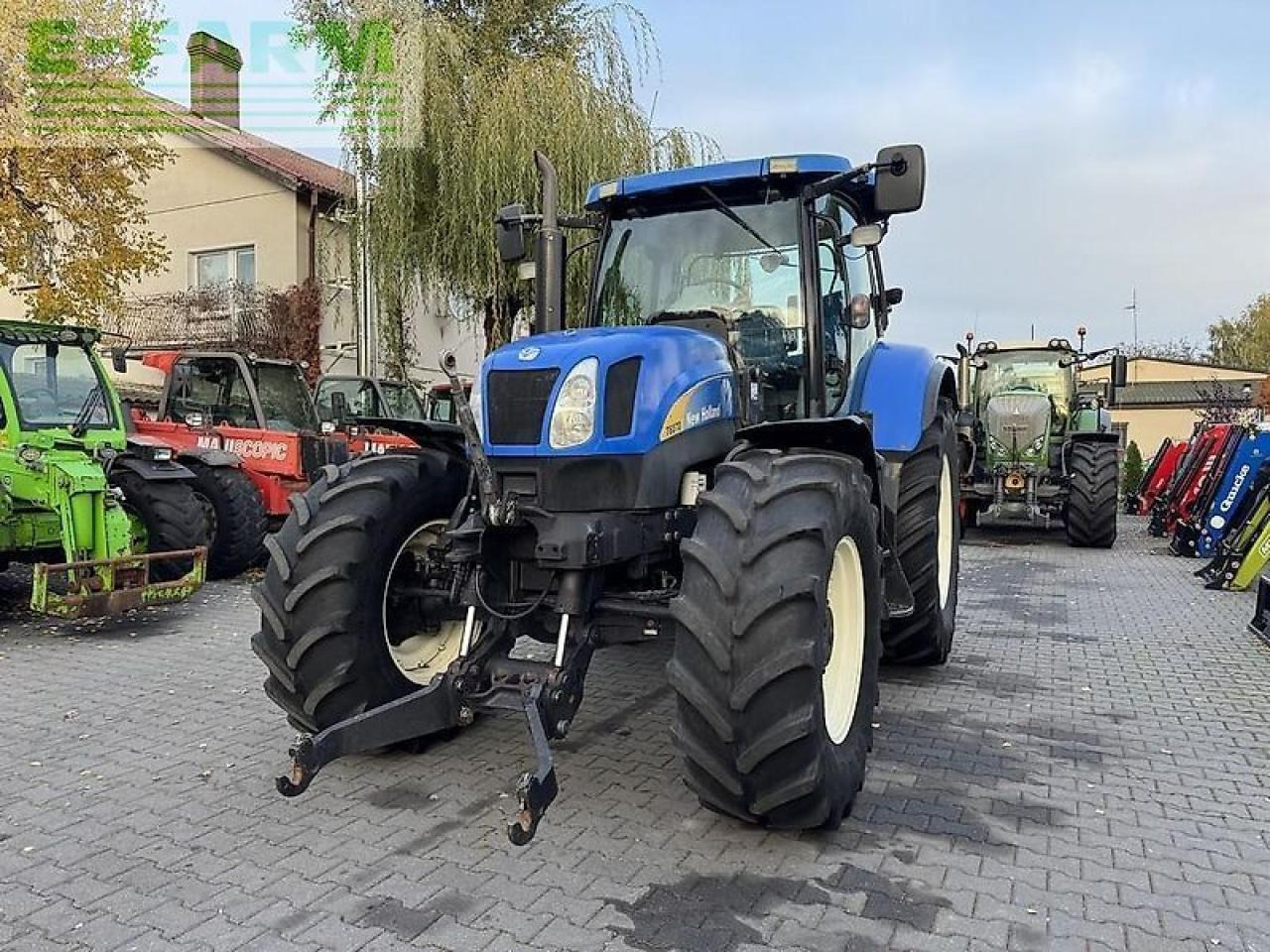 New Holland t6070 powercommand - Farm tractor: picture 2 New Holland t6070 powercommand - Farm tractor: picture 2