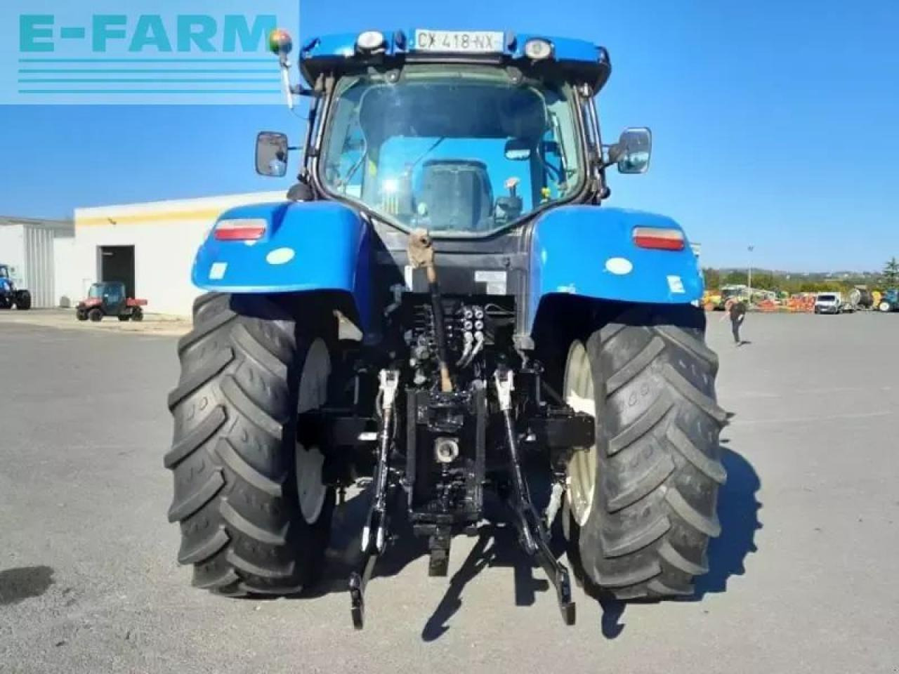 Farm tractor New Holland t7-170rc: picture 6