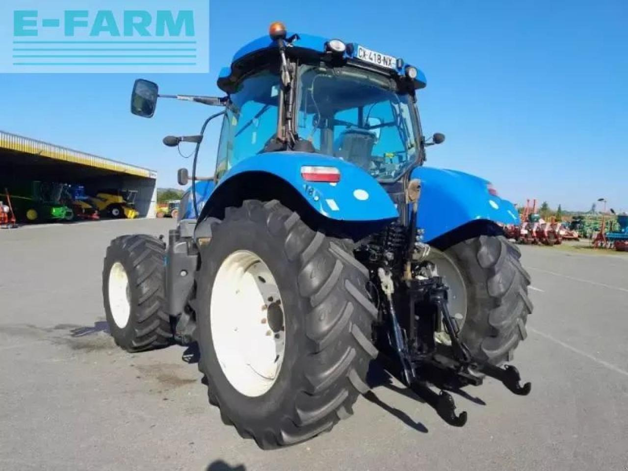 Farm tractor New Holland t7-170rc: picture 7