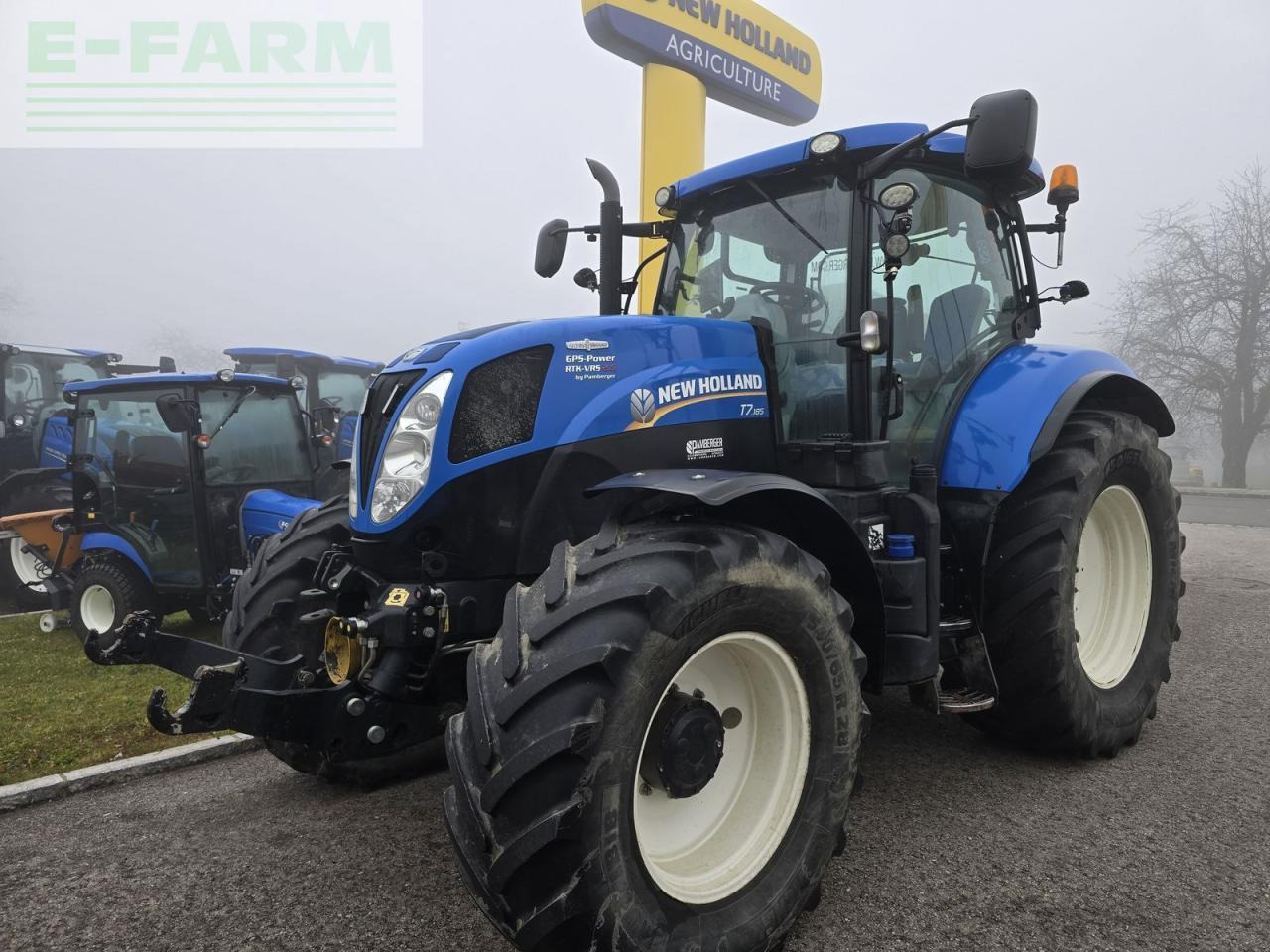 New Holland t7.185 auto command - Farm tractor: picture 1 New Holland t7.185 auto command - Farm tractor: picture 1