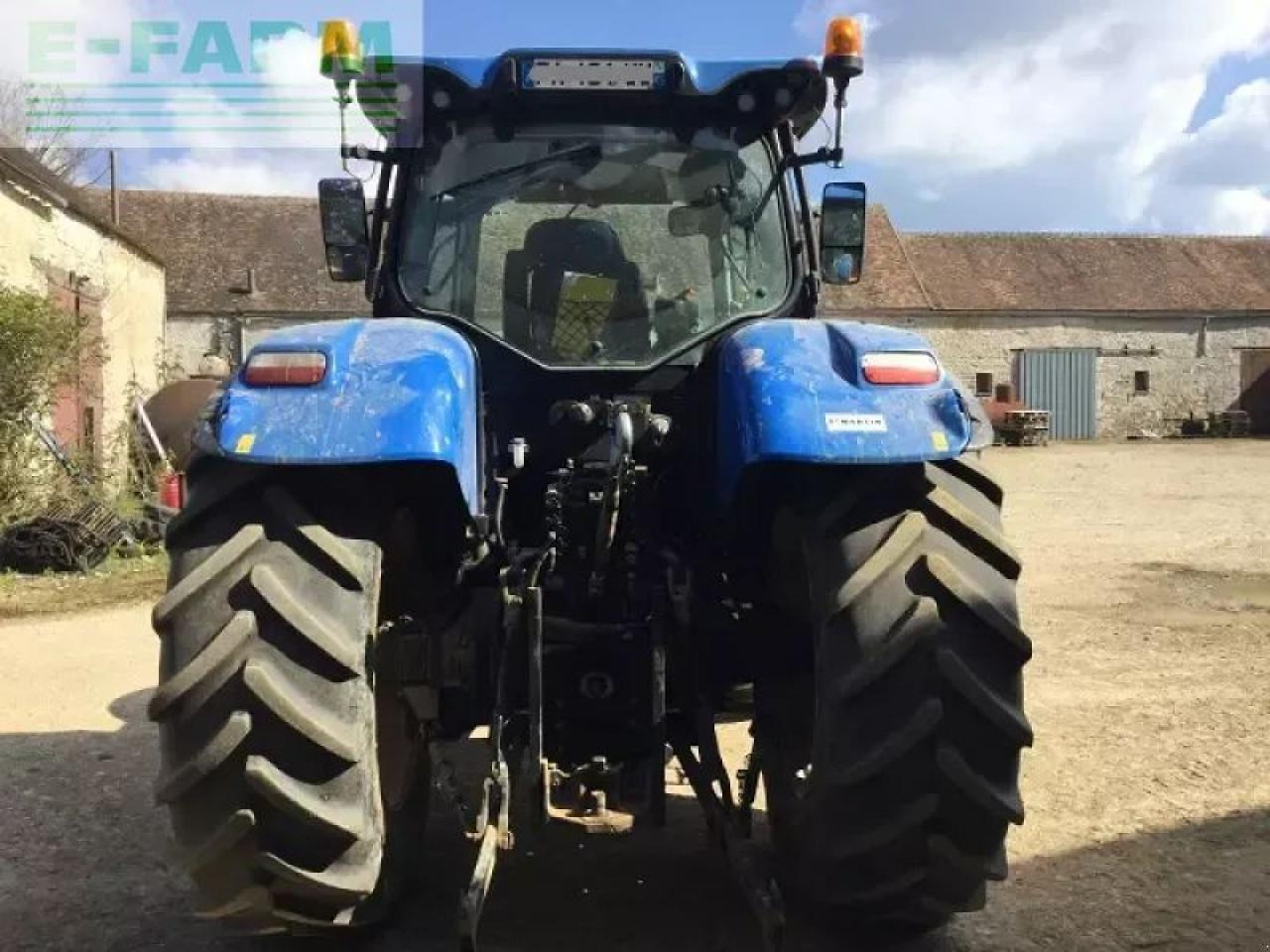 New Holland t7.210 - Farm tractor: picture 3 New Holland t7.210 - Farm tractor: picture 3