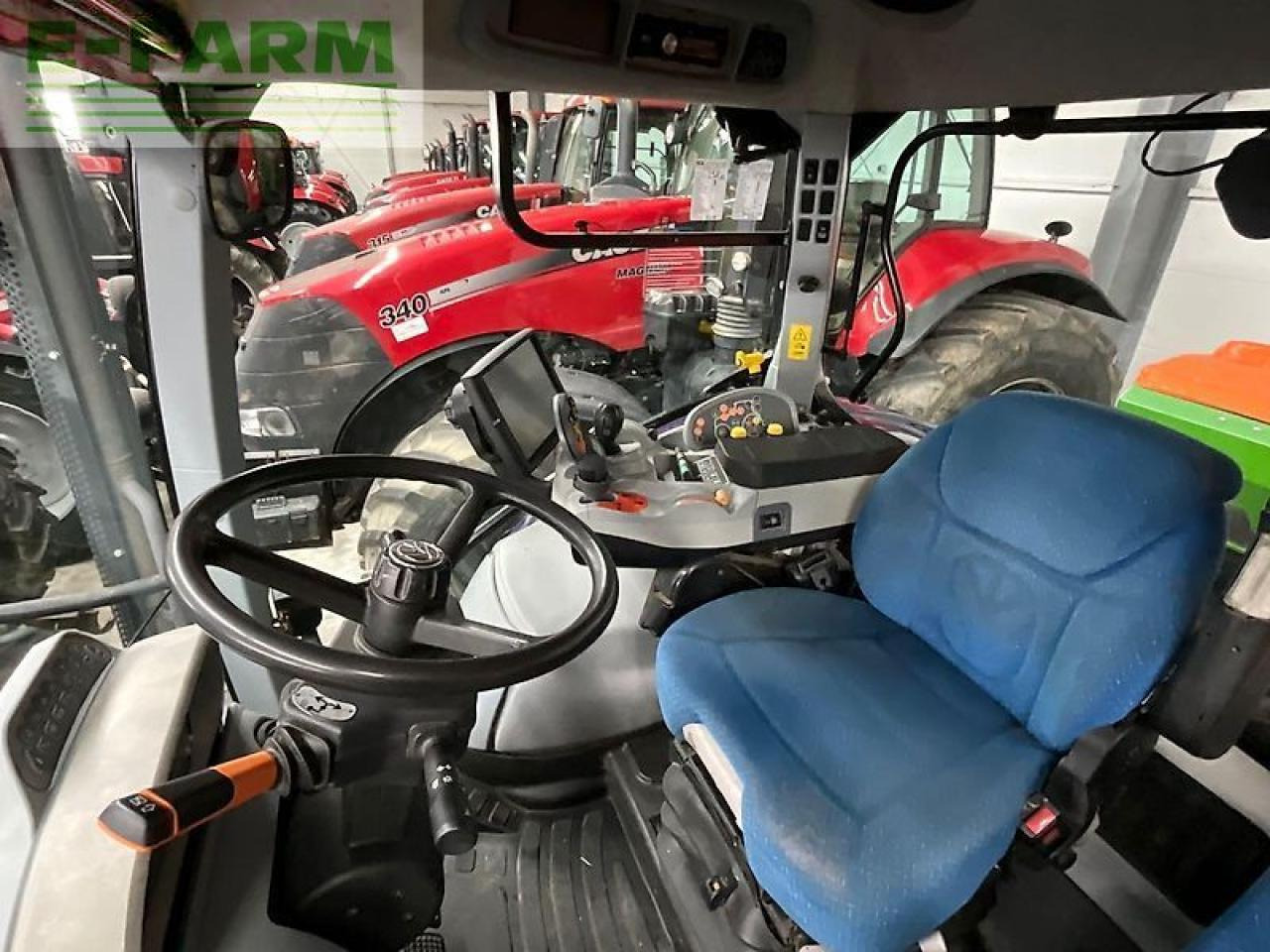 New Holland t7.210 - Farm tractor: picture 4 New Holland t7.210 - Farm tractor: picture 4