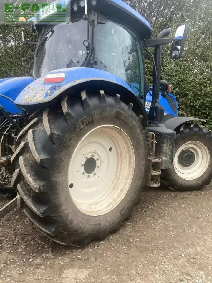 New Holland t7.210 ac s5 - Farm tractor: picture 2 New Holland t7.210 ac s5 - Farm tractor: picture 2