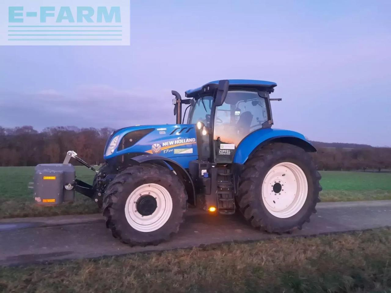 New Holland t7.210ac - Farm tractor: picture 1 New Holland t7.210ac - Farm tractor: picture 1