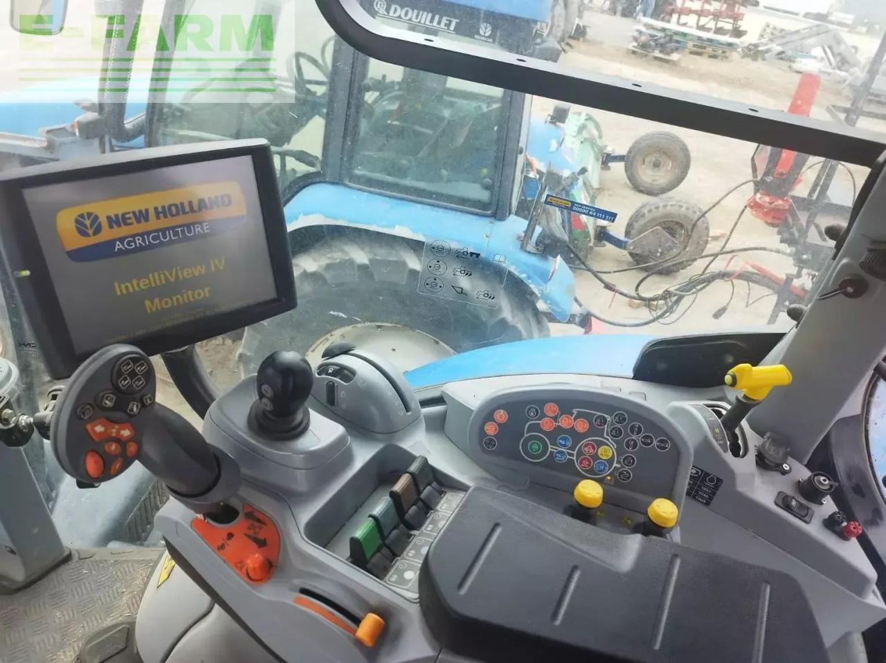 New Holland t7.210acswii - Farm tractor: picture 3 New Holland t7.210acswii - Farm tractor: picture 3