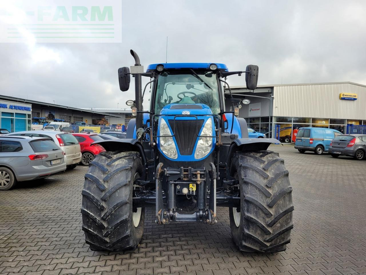 New Holland t7.220 ac - Farm tractor: picture 2 New Holland t7.220 ac - Farm tractor: picture 2