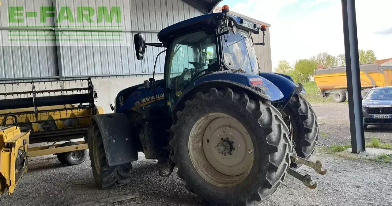 New Holland t7.225 ac n°1 - Farm tractor: picture 4 New Holland t7.225 ac n°1 - Farm tractor: picture 4