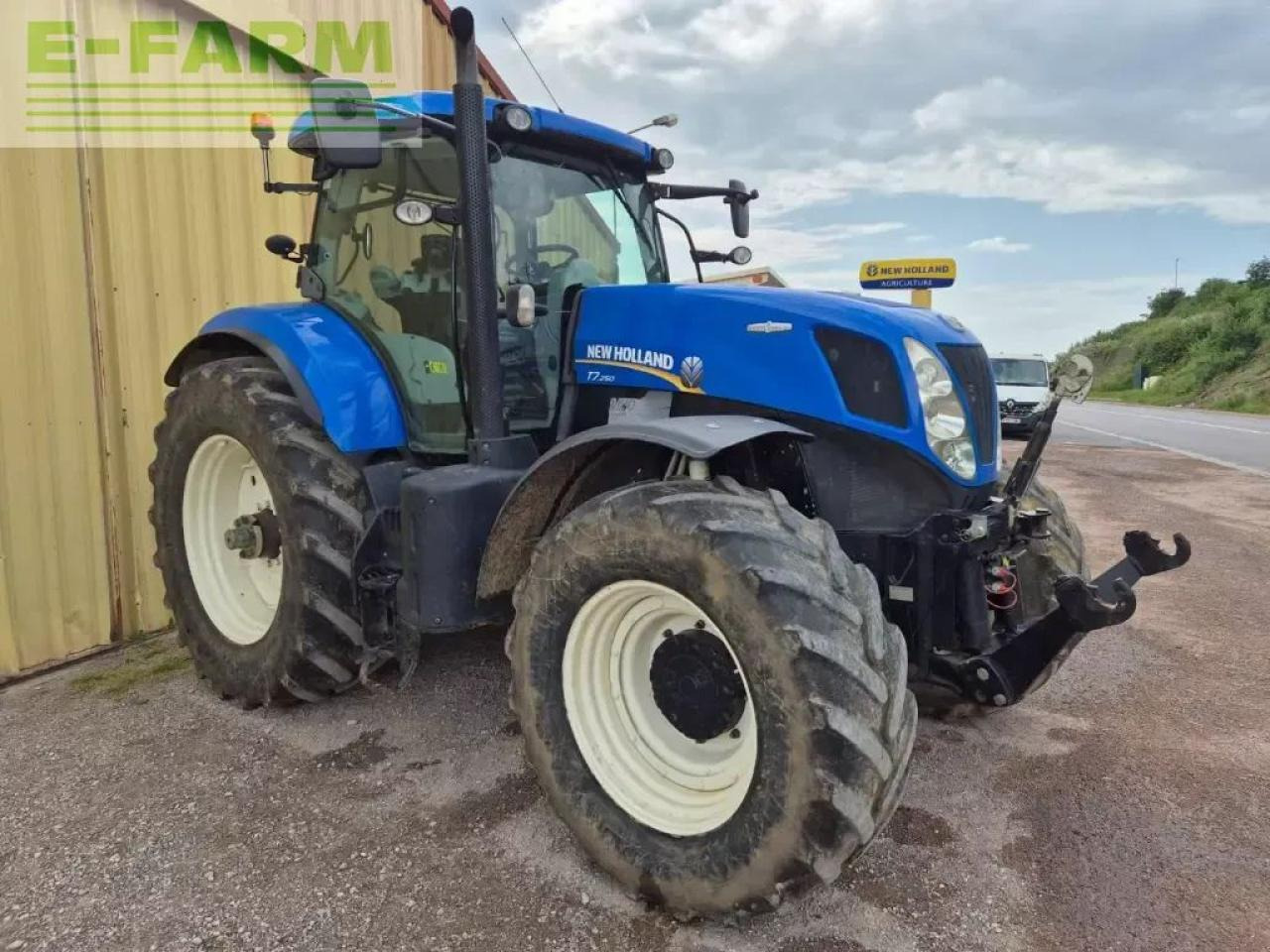New Holland t7.250 ac - Farm tractor: picture 2 New Holland t7.250 ac - Farm tractor: picture 2