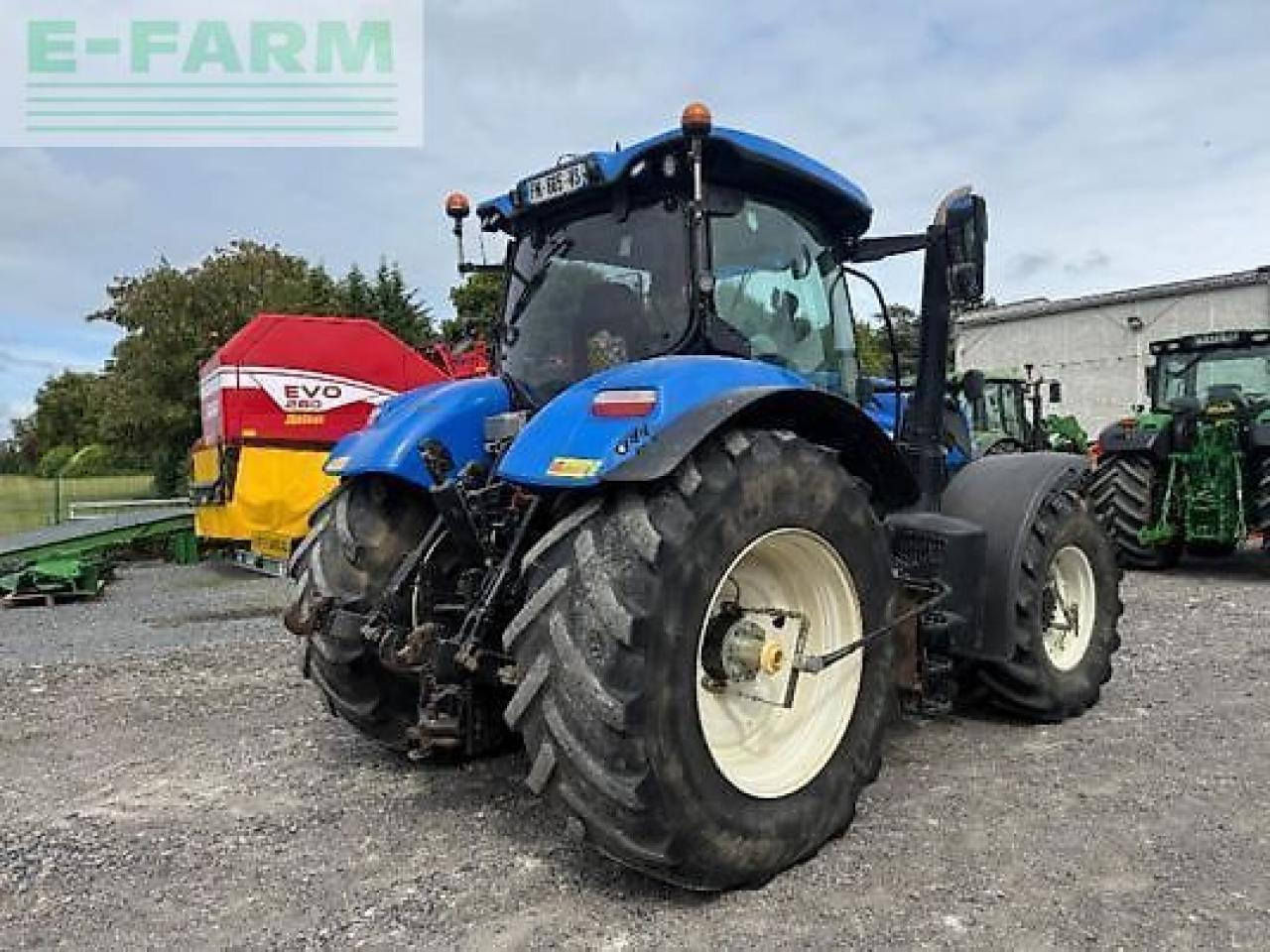 New Holland t7.270 ac - Farm tractor: picture 4 New Holland t7.270 ac - Farm tractor: picture 4