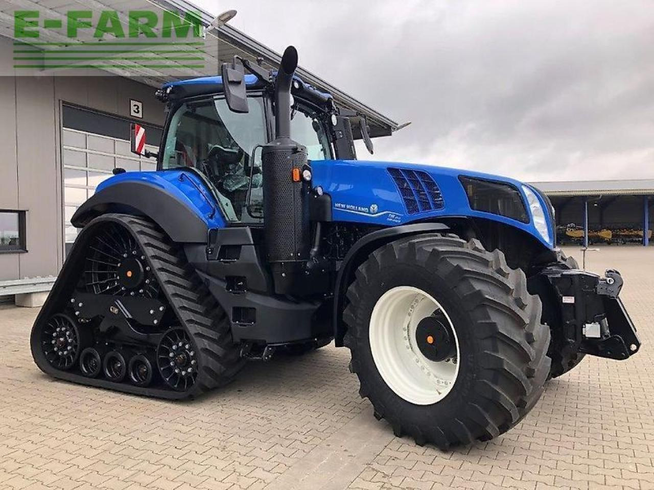 New Holland t8.410 plmi ultracommand track - Farm tractor: picture 1 New Holland t8.410 plmi ultracommand track - Farm tractor: picture 1