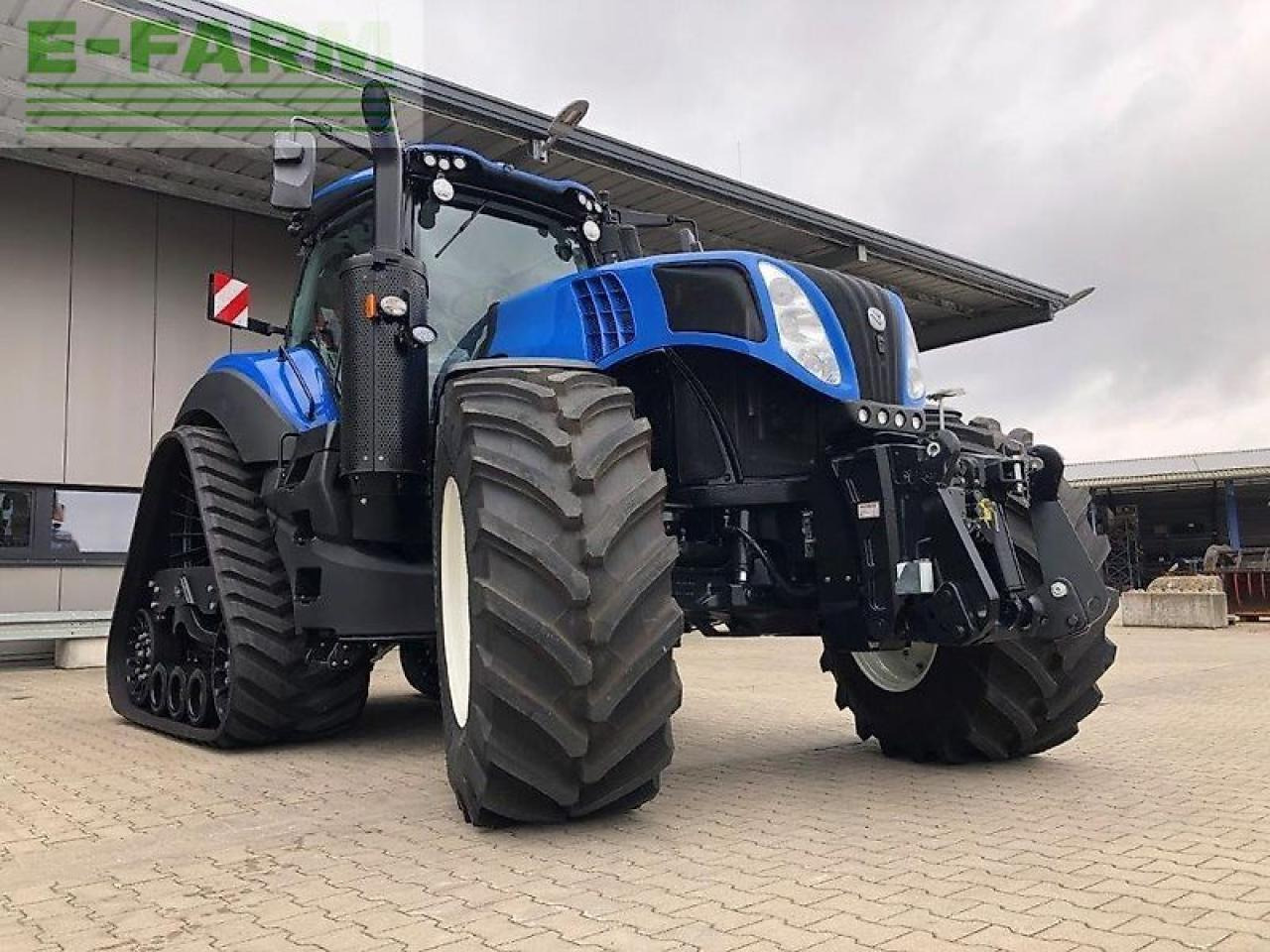 New Holland t8.410 plmi ultracommand track - Farm tractor: picture 2 New Holland t8.410 plmi ultracommand track - Farm tractor: picture 2