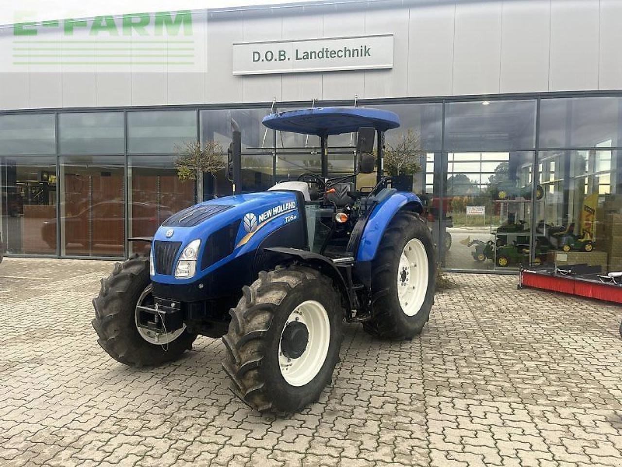 New Holland td 5.85 - Farm tractor: picture 1 New Holland td 5.85 - Farm tractor: picture 1