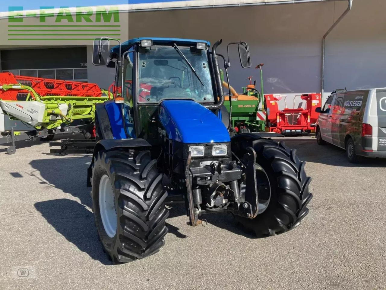 New Holland tl 100 - Farm tractor: picture 3 New Holland tl 100 - Farm tractor: picture 3