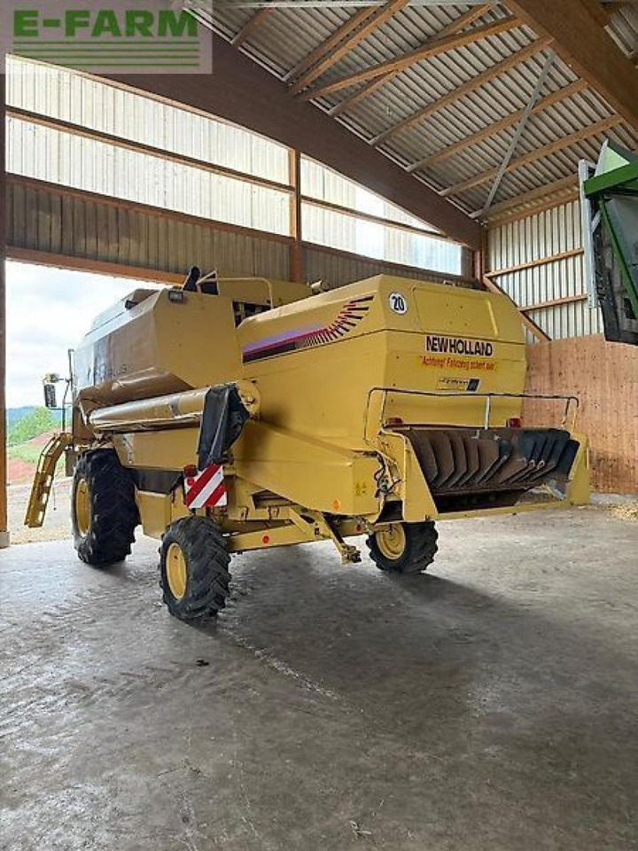 New Holland tx 68 plus mit rapstisch - Combine harvester: picture 5 New Holland tx 68 plus mit rapstisch - Combine harvester: picture 5