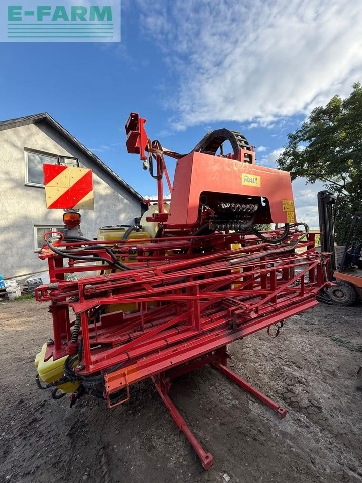 Rau d3 spridomat 1600l - Trailed sprayer: picture 5 Rau d3 spridomat 1600l - Trailed sprayer: picture 5