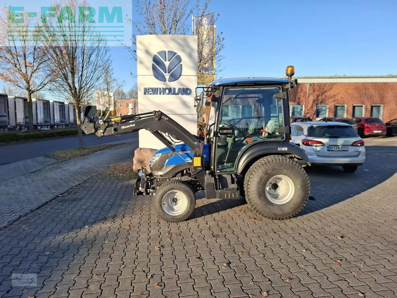 Solis 26 hst mit fahrerkabine und frontlader - Farm tractor: picture 1 Solis 26 hst mit fahrerkabine und frontlader - Farm tractor: picture 1