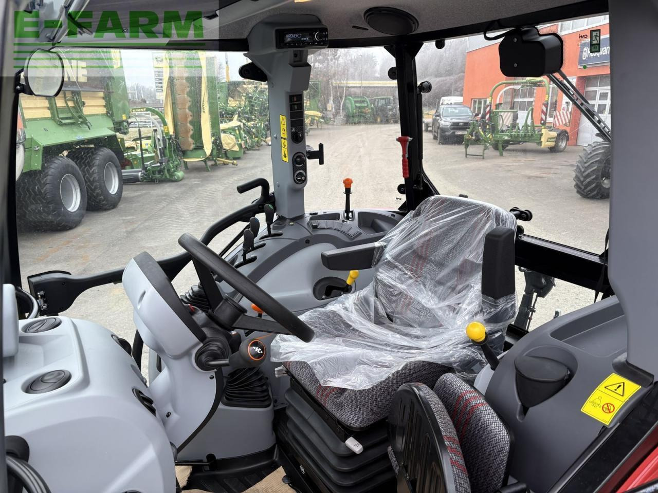 Farm tractor Steyr 4075 kompakt s (stage v): picture 10 Farm tractor Steyr 4075 kompakt s (stage v): picture 10