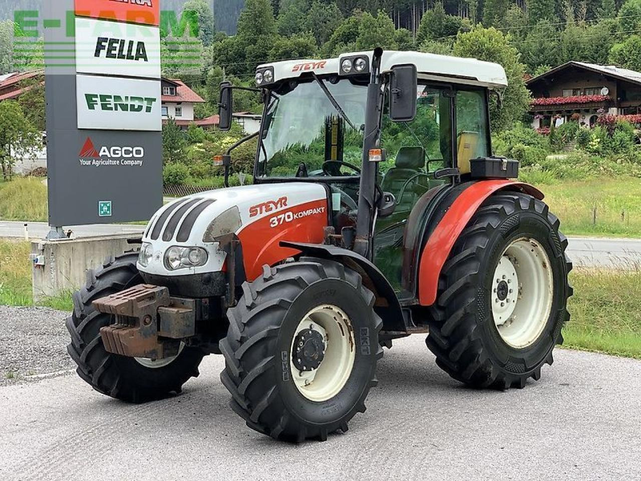 Steyr kompakt 370 - Farm tractor: picture 2 Steyr kompakt 370 - Farm tractor: picture 2