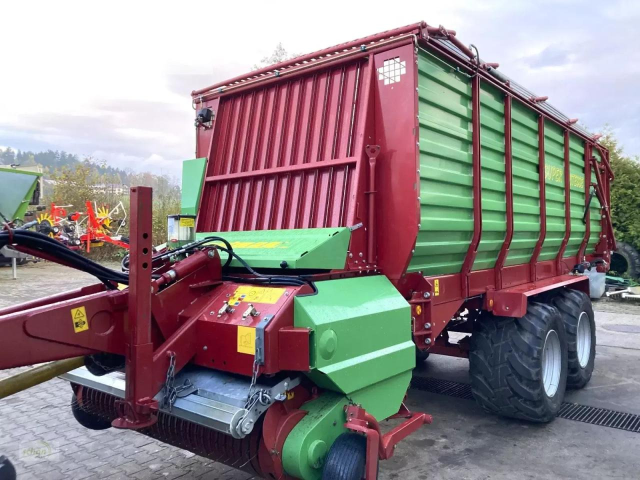 Strautmann super-vitesse 2 h - mit großem fahrwerk und nachlauflenkachse - Self-loading wagon: picture 1 Strautmann super-vitesse 2 h - mit großem fahrwerk und nachlauflenkachse - Self-loading wagon: picture 1