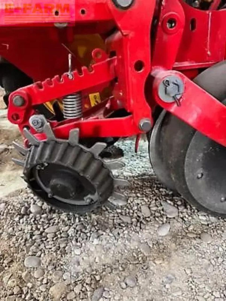 Väderstad tempo v8 - Precision seed drill: picture 4 Väderstad tempo v8 - Precision seed drill: picture 4