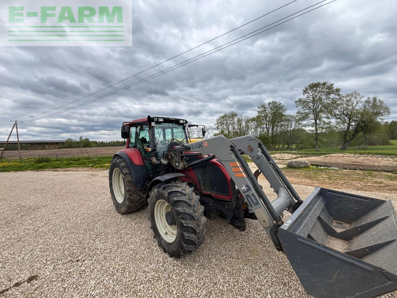 Valtra T130 - Farm tractor: picture 1 Valtra T130 - Farm tractor: picture 1