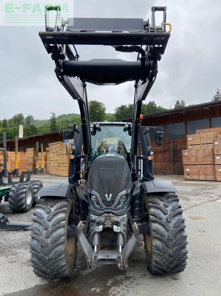 Valtra T254S - Farm tractor: picture 2 Valtra T254S - Farm tractor: picture 2