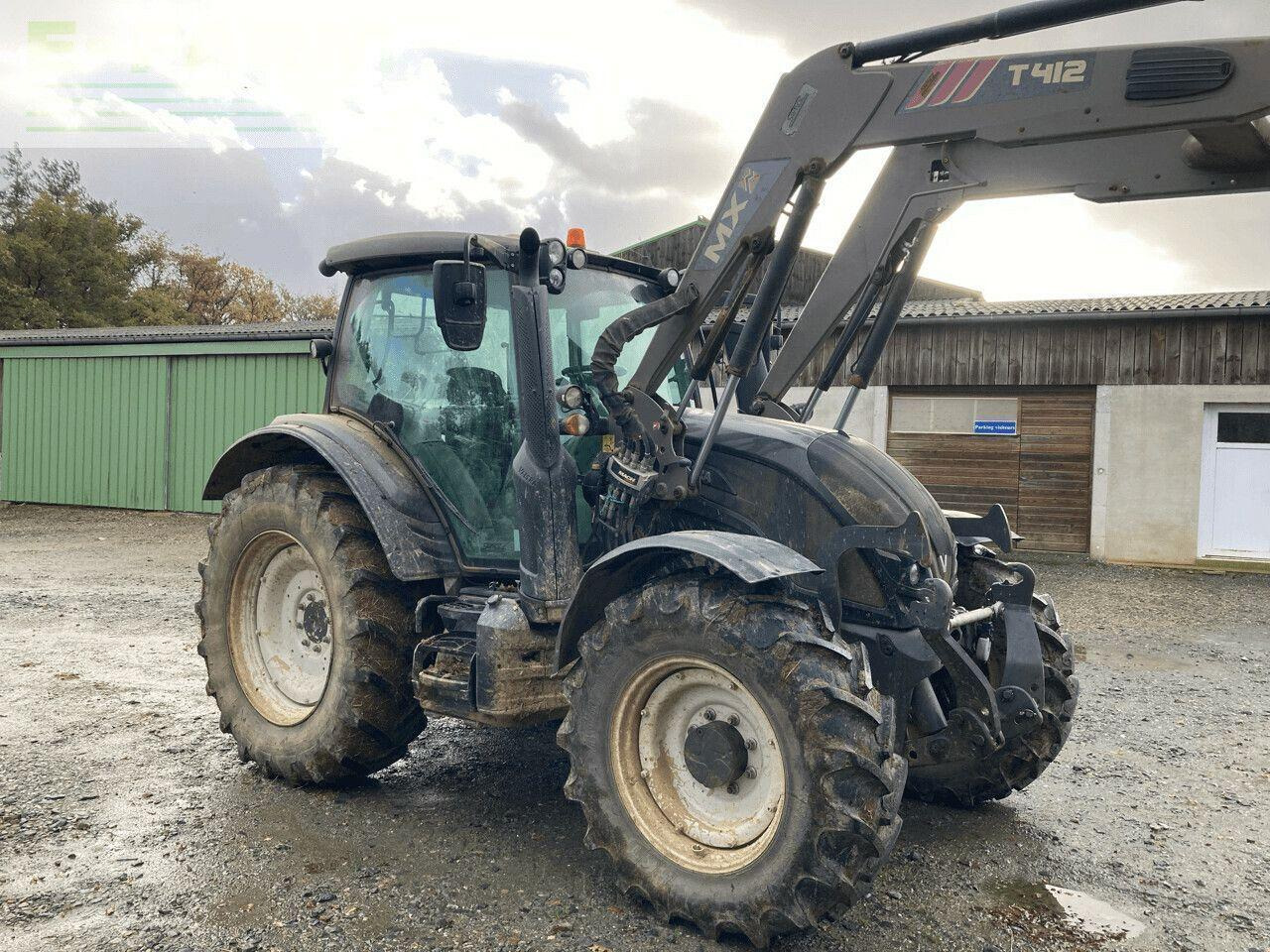 Valtra n 134 - Farm tractor: picture 2 Valtra n 134 - Farm tractor: picture 2