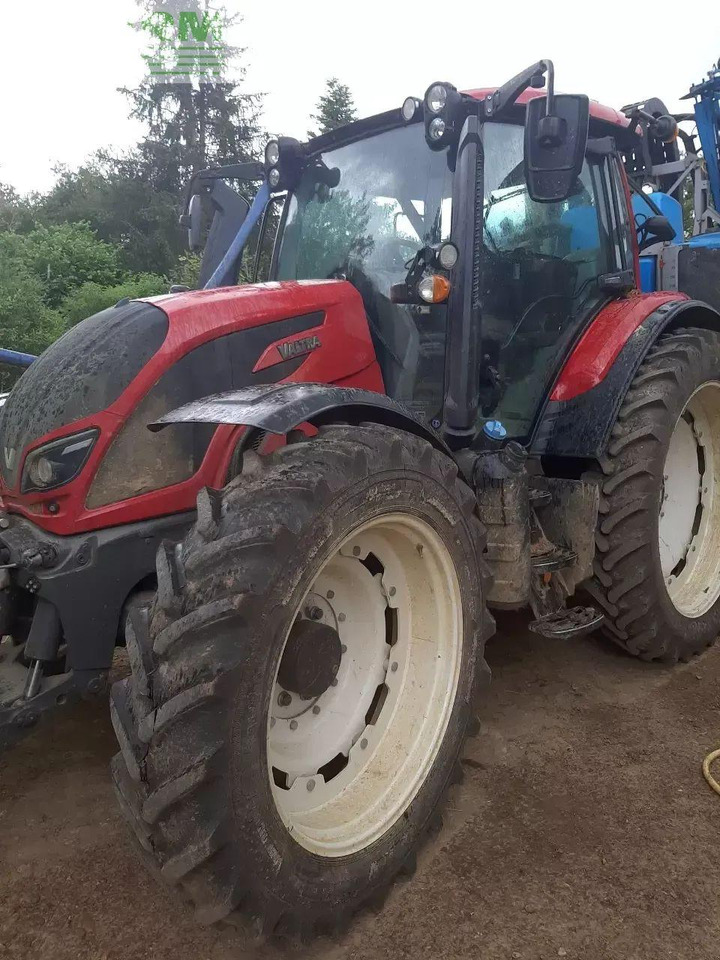 Valtra n 134 versu Versu - Farm tractor: picture 1 Valtra n 134 versu Versu - Farm tractor: picture 1