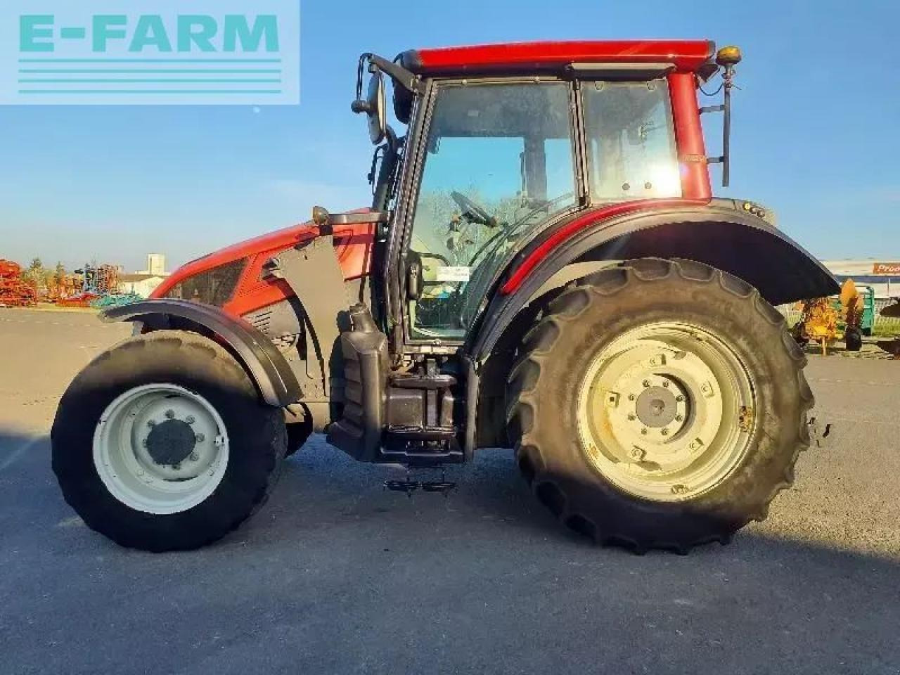 Valtra n103 - Farm tractor: picture 3 Valtra n103 - Farm tractor: picture 3