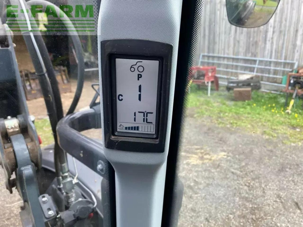 Farm tractor Valtra n134 hitech HiTech: picture 10
