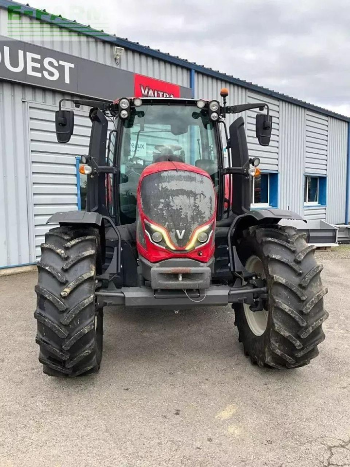 Valtra n135 h - Farm tractor: picture 5 Valtra n135 h - Farm tractor: picture 5