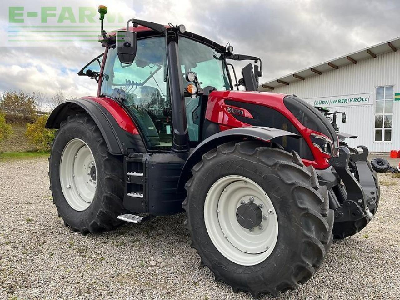Valtra n155e aktiv - Farm tractor: picture 4 Valtra n155e aktiv - Farm tractor: picture 4
