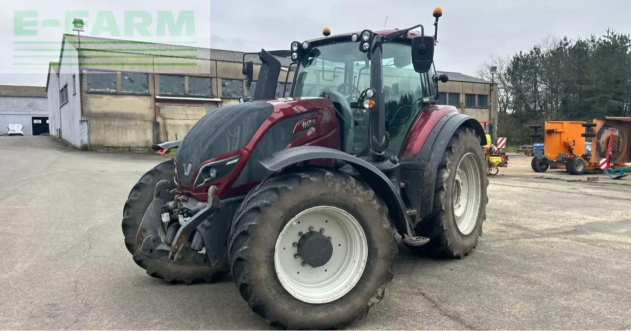Valtra t 214 v smarttouch - Farm tractor: picture 3 Valtra t 214 v smarttouch - Farm tractor: picture 3
