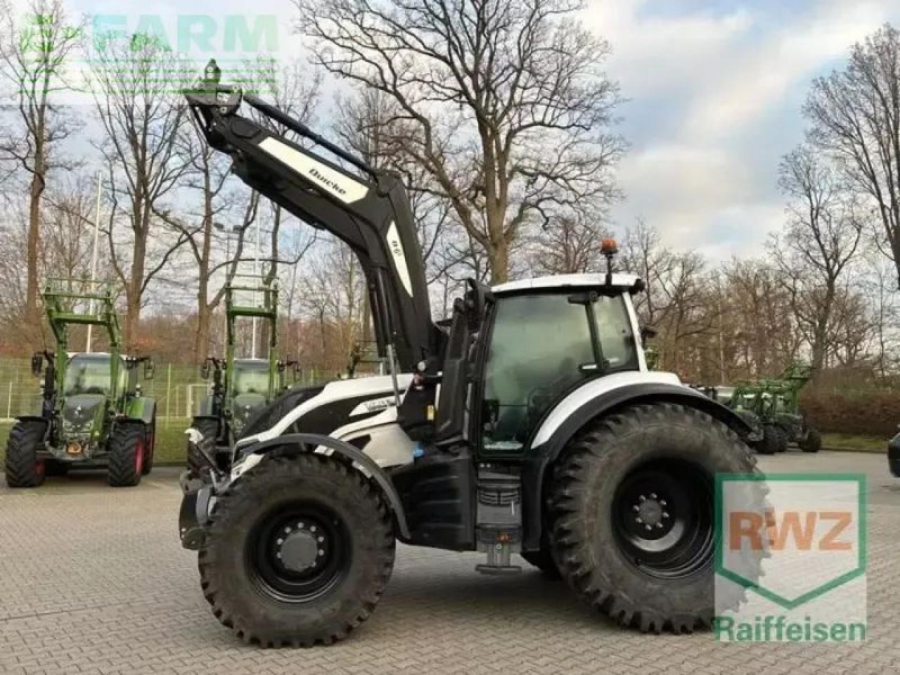 Valtra t215d - Farm tractor: picture 3 Valtra t215d - Farm tractor: picture 3