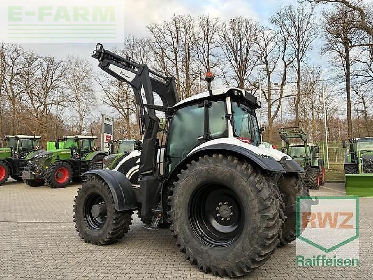Valtra t215d - Farm tractor: picture 4 Valtra t215d - Farm tractor: picture 4