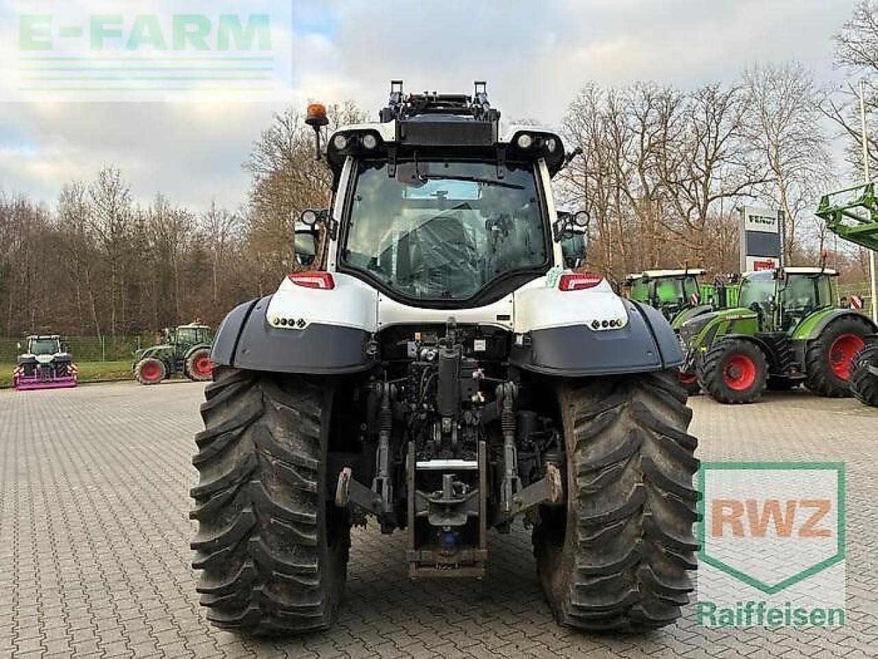 Valtra t215d - Farm tractor: picture 5 Valtra t215d - Farm tractor: picture 5