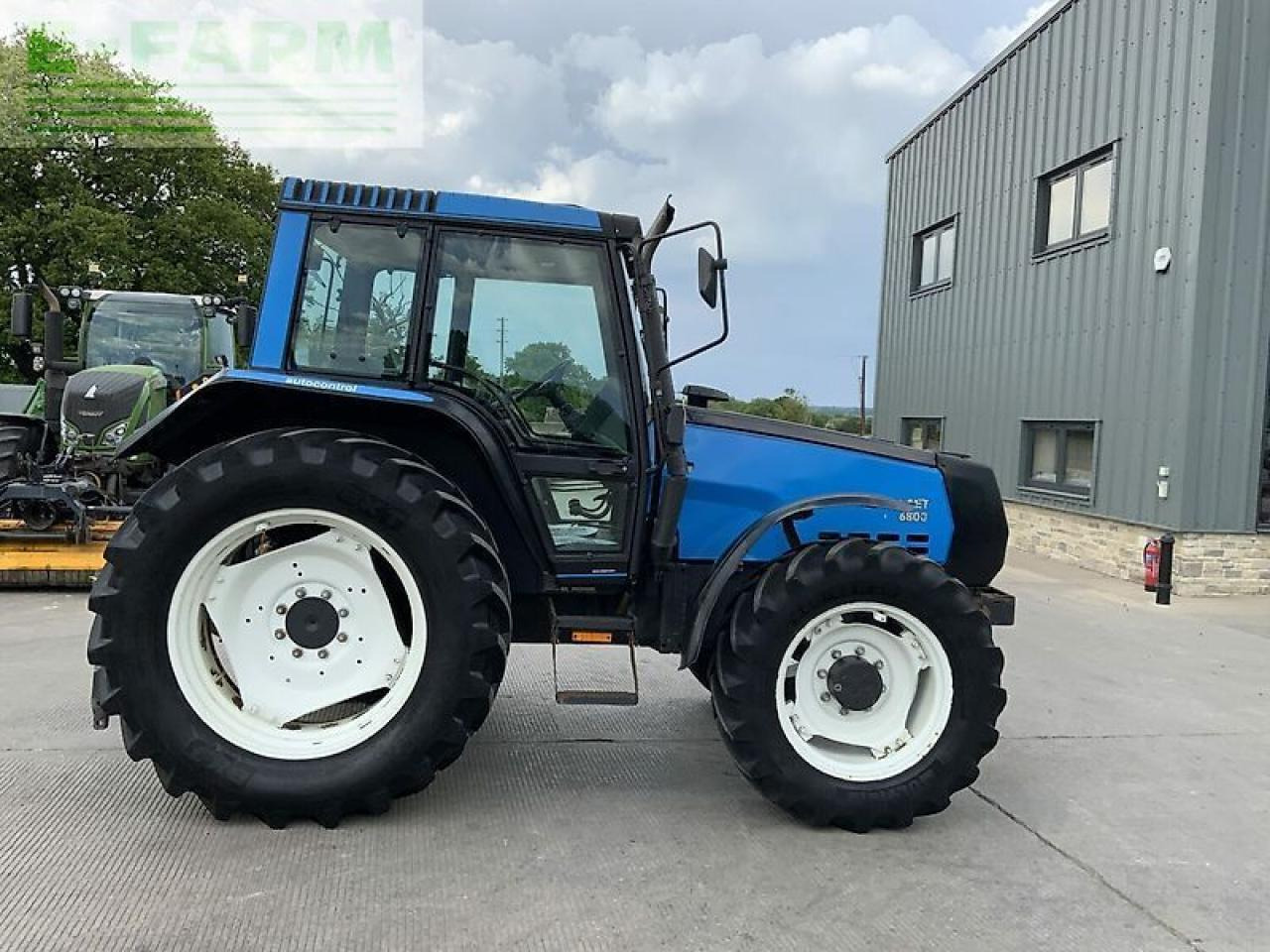 Valtra valtra/valmet 6800 tractor (st23222) - Farm tractor: picture 1 Valtra valtra/valmet 6800 tractor (st23222) - Farm tractor: picture 1