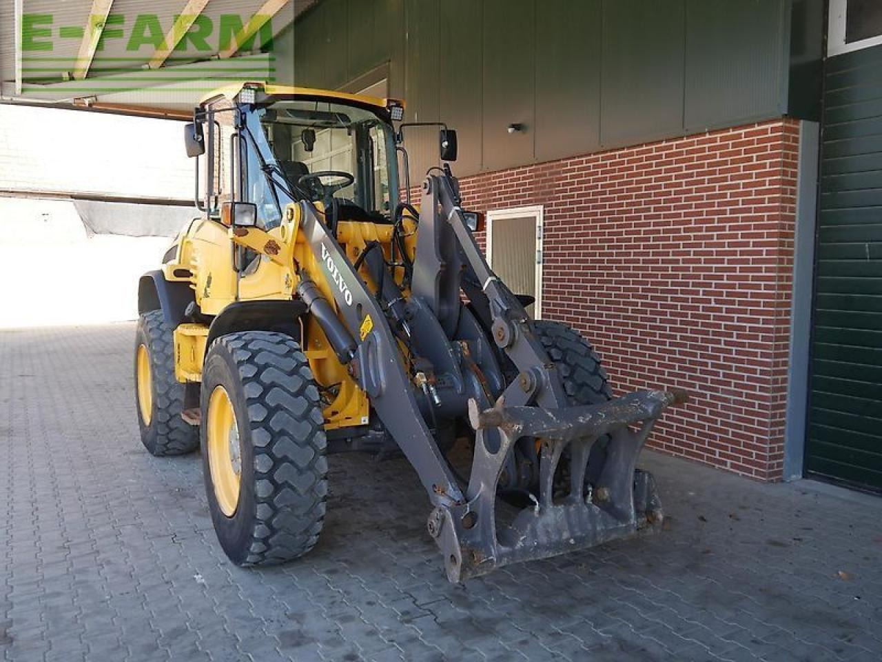 Volvo l45f - Mini excavator: picture 2 Volvo l45f - Mini excavator: picture 2