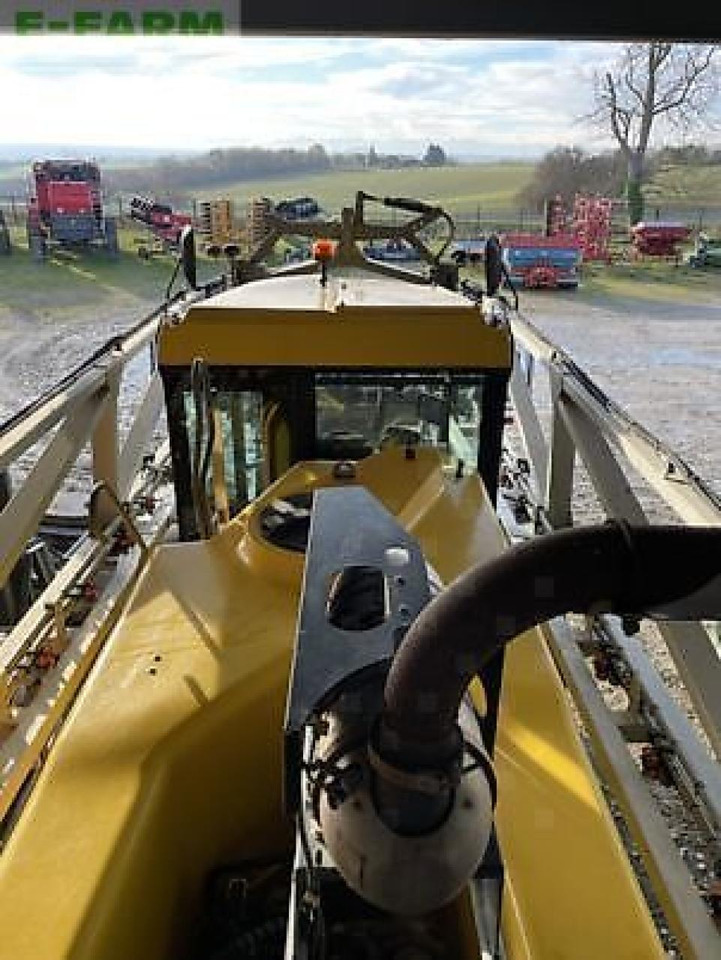 F40 - Trailed sprayer: picture 3 F40 - Trailed sprayer: picture 3
