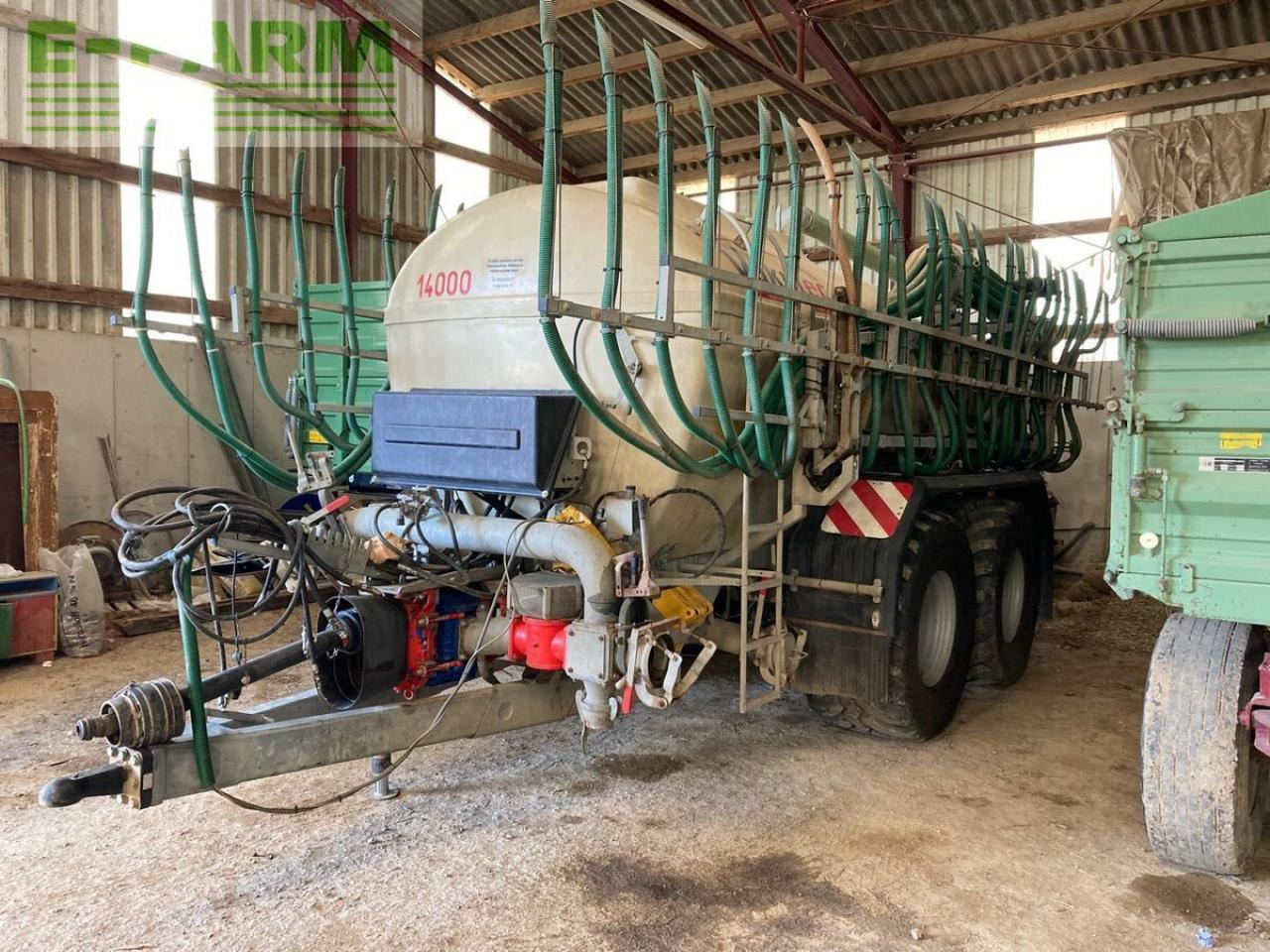 K 14 pul 14m3 mit 15m schleppschlauch - Slurry tanker: picture 2 K 14 pul 14m3 mit 15m schleppschlauch - Slurry tanker: picture 2