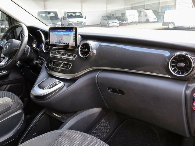 MERCEDES-BENZ EQV 300 lang,7Sitze,2xelektr.Schiebetür,EasyPack... - Passenger van, Electric van: picture 5 MERCEDES-BENZ EQV 300 lang,7Sitze,2xelektr.Schiebetür,EasyPack... - Passenger van, Electric van: picture 5