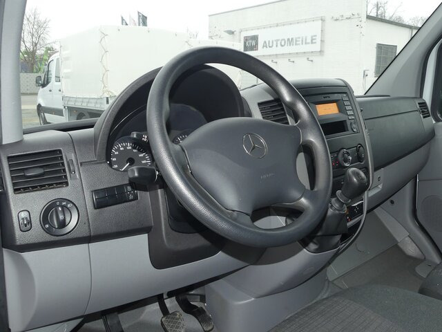 MERCEDES-BENZ Sprinter 311 CDI DOKA Pritsche,AHK,Standheizung - Open body delivery van, Combi van: picture 4 MERCEDES-BENZ Sprinter 311 CDI DOKA Pritsche,AHK,Standheizung - Open body delivery van, Combi van: picture 4