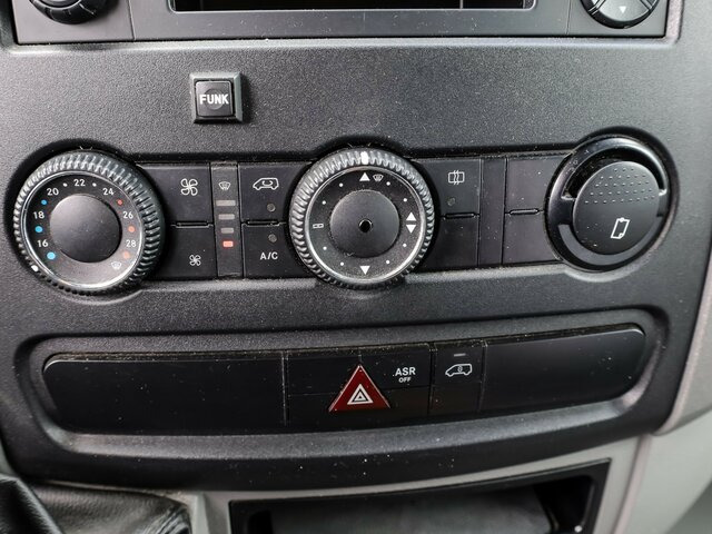 MERCEDES-BENZ Sprinter 316CDI DOKA,Allrad,Klima... leasing MERCEDES-BENZ Sprinter 316CDI DOKA,Allrad,Klima...: picture 9 MERCEDES-BENZ Sprinter 316CDI DOKA,Allrad,Klima... leasing MERCEDES-BENZ Sprinter 316CDI DOKA,Allrad,Klima...: picture 9