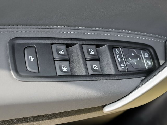 MERCEDES-BENZ T 180 Progressive,AMF Rollstuhlrampe,LED,Navi - Passenger van: picture 4 MERCEDES-BENZ T 180 Progressive,AMF Rollstuhlrampe,LED,Navi - Passenger van: picture 4