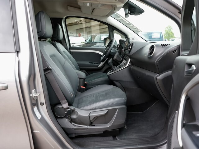 MERCEDES-BENZ T 180 Progressive,AMF Rollstuhlrampe,LED,Navi - Passenger van: picture 3 MERCEDES-BENZ T 180 Progressive,AMF Rollstuhlrampe,LED,Navi - Passenger van: picture 3