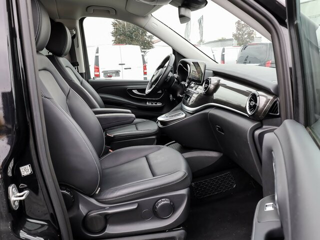MERCEDES-BENZ V 300 Avantgarde,Extralang,2xSchiebetür el.,AHK... - Passenger van: picture 5 MERCEDES-BENZ V 300 Avantgarde,Extralang,2xSchiebetür el.,AHK... - Passenger van: picture 5