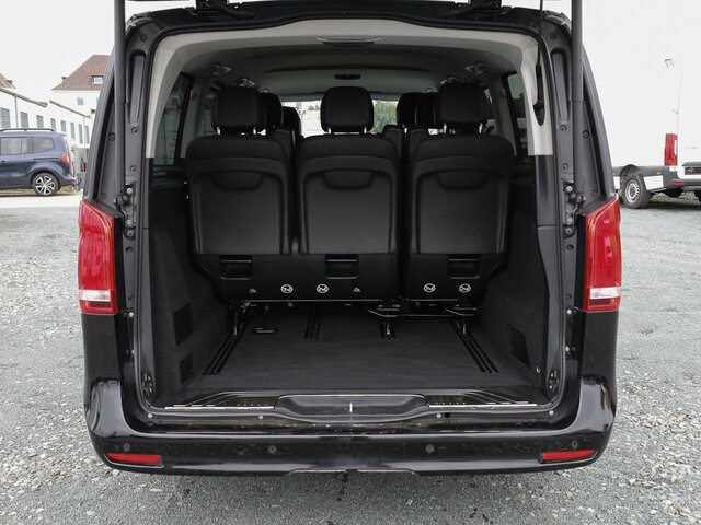 MERCEDES-BENZ V 300 Avantgarde,Extralang,2xSchiebetür el.,AHK... - Passenger van: picture 2 MERCEDES-BENZ V 300 Avantgarde,Extralang,2xSchiebetür el.,AHK... - Passenger van: picture 2