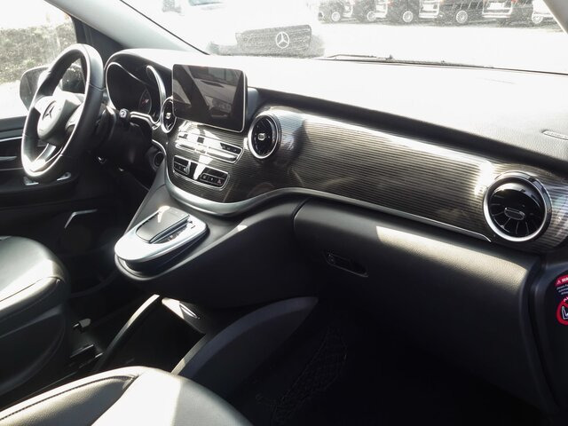 MERCEDES-BENZ V 300 Avantgarde Extralang,2xSchiebetür el.,AHK... - Passenger van: picture 2 MERCEDES-BENZ V 300 Avantgarde Extralang,2xSchiebetür el.,AHK... - Passenger van: picture 2