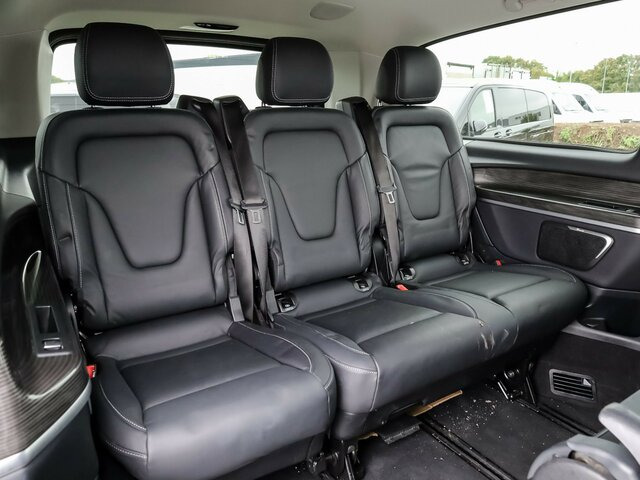 MERCEDES-BENZ V 300 Avantgarde Extralang,2xSchiebetür el.,AHK... - Passenger van: picture 4 MERCEDES-BENZ V 300 Avantgarde Extralang,2xSchiebetür el.,AHK... - Passenger van: picture 4