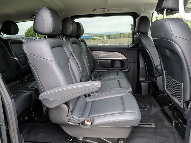 MERCEDES-BENZ V 300 Avantgarde Extralang,2xSchiebetür el.,AHK... - Minibus, Passenger van: picture 4 MERCEDES-BENZ V 300 Avantgarde Extralang,2xSchiebetür el.,AHK... - Minibus, Passenger van: picture 4